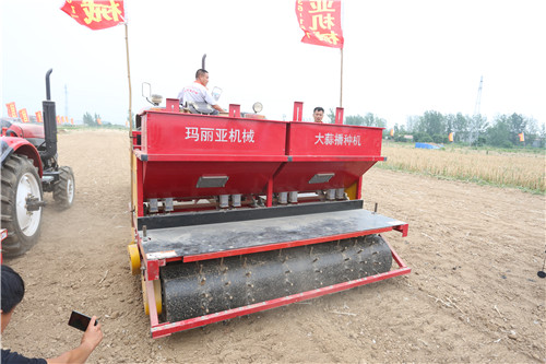 午夜美女福利视频正芽播種機廠家