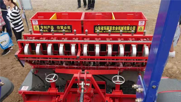 小型午夜美女福利视频播種機