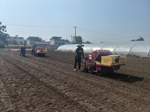 午夜美女福利视频播種機器